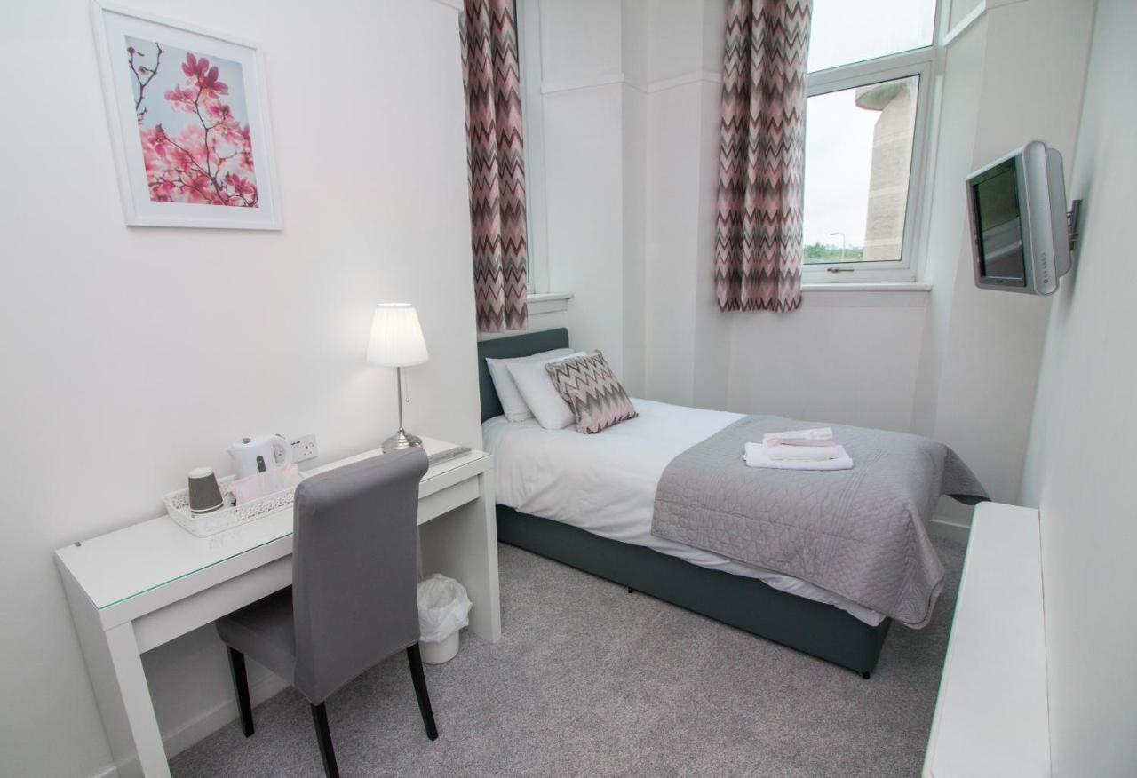 Bentley Hotel Motherwell Esterno foto