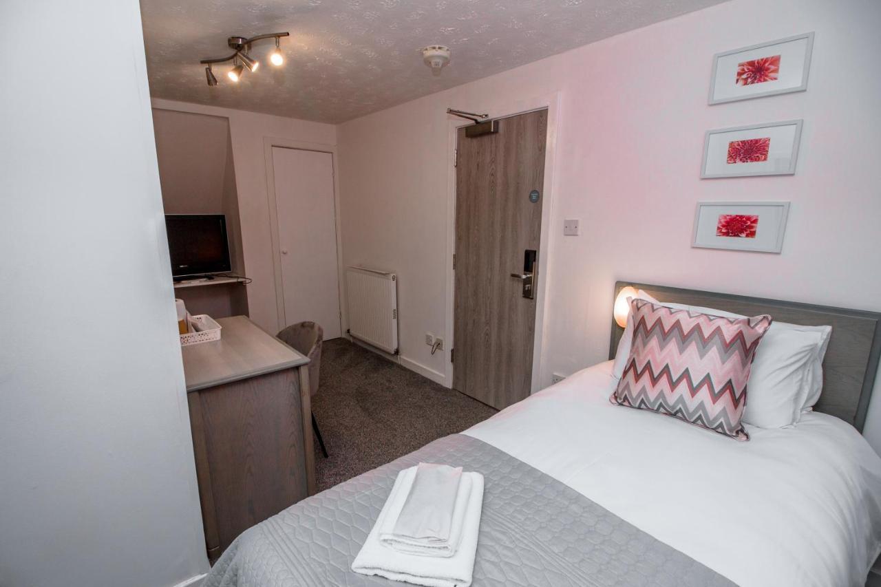 Bentley Hotel Motherwell Esterno foto