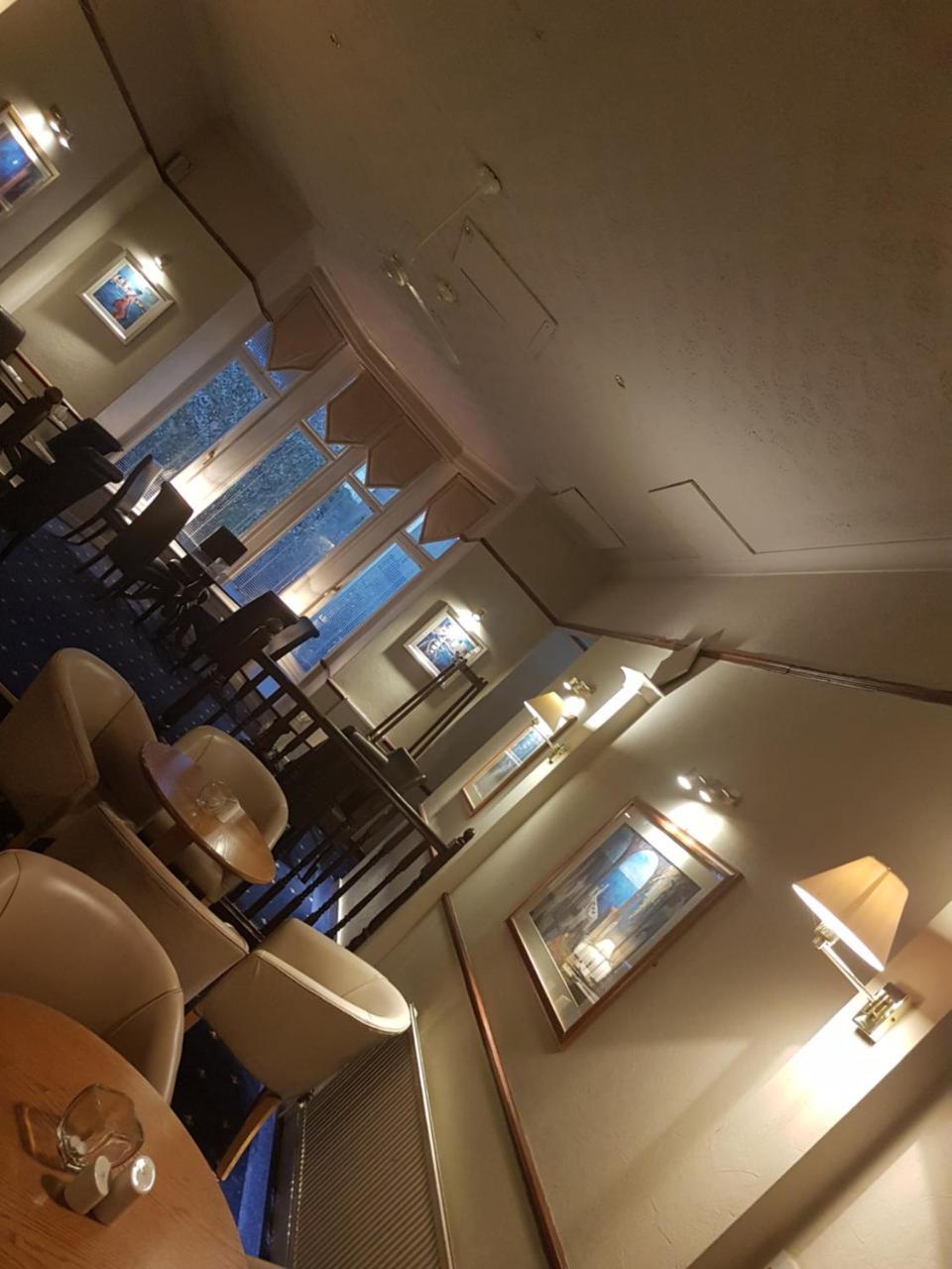 Bentley Hotel Motherwell Esterno foto
